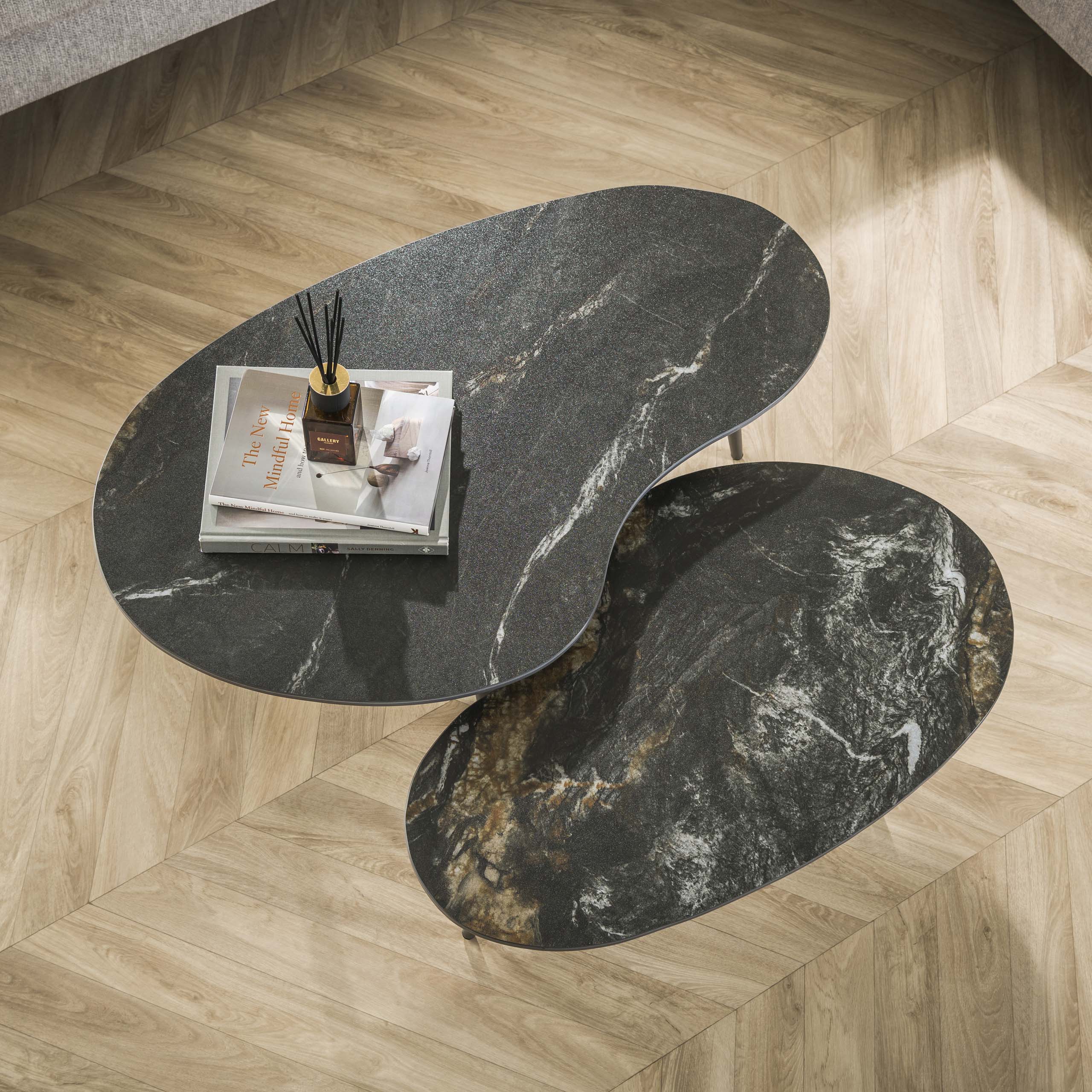 Table basse Fossil en forme de rein - Lot de 2 - Céramique noire