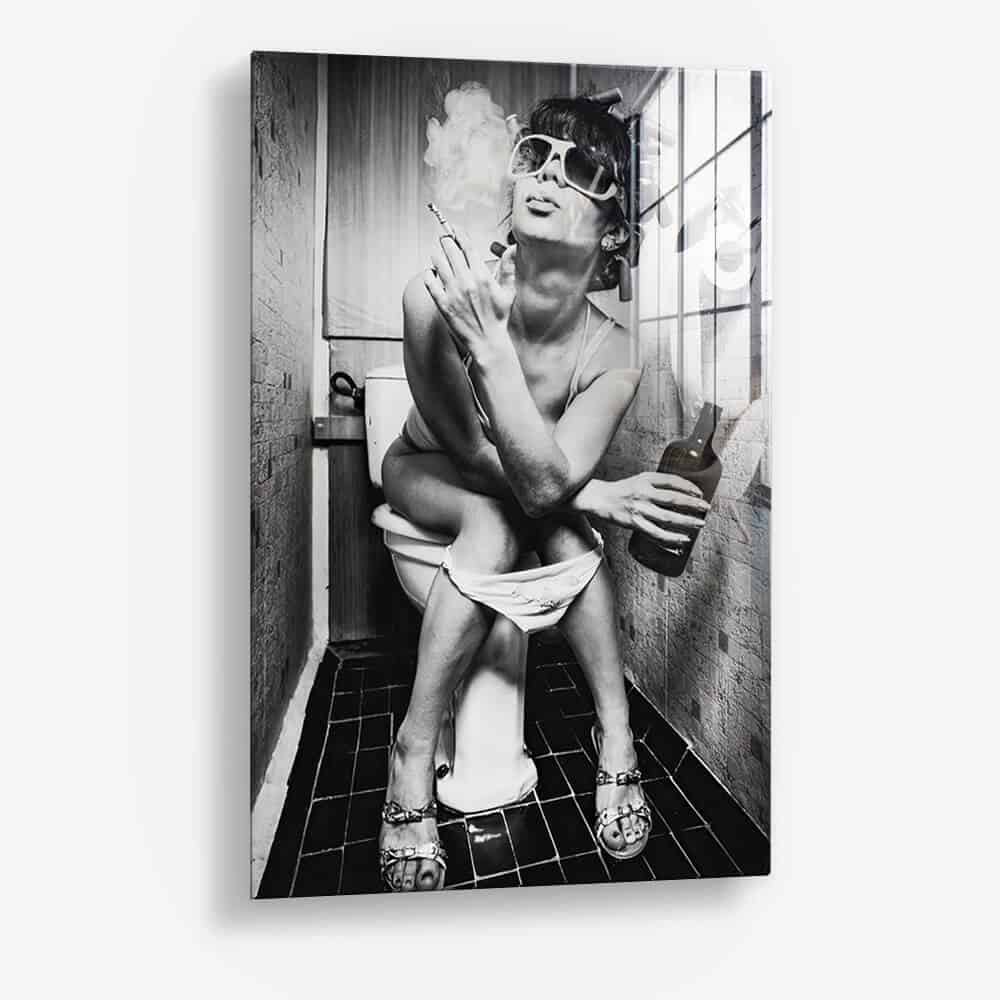 The Restroom – Verre