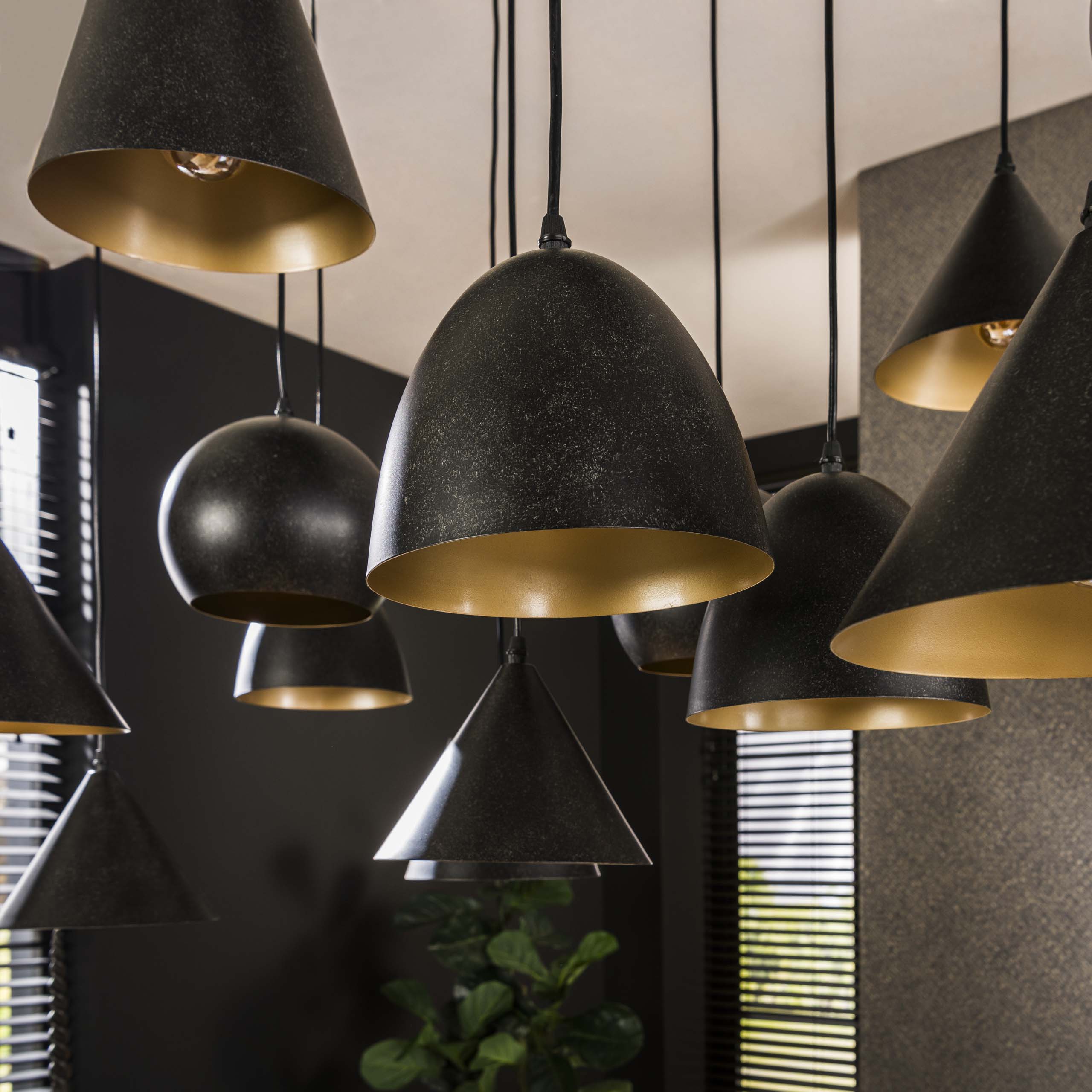 Lampe suspendue 18L XXL abat-jour métal / Noir Artic
