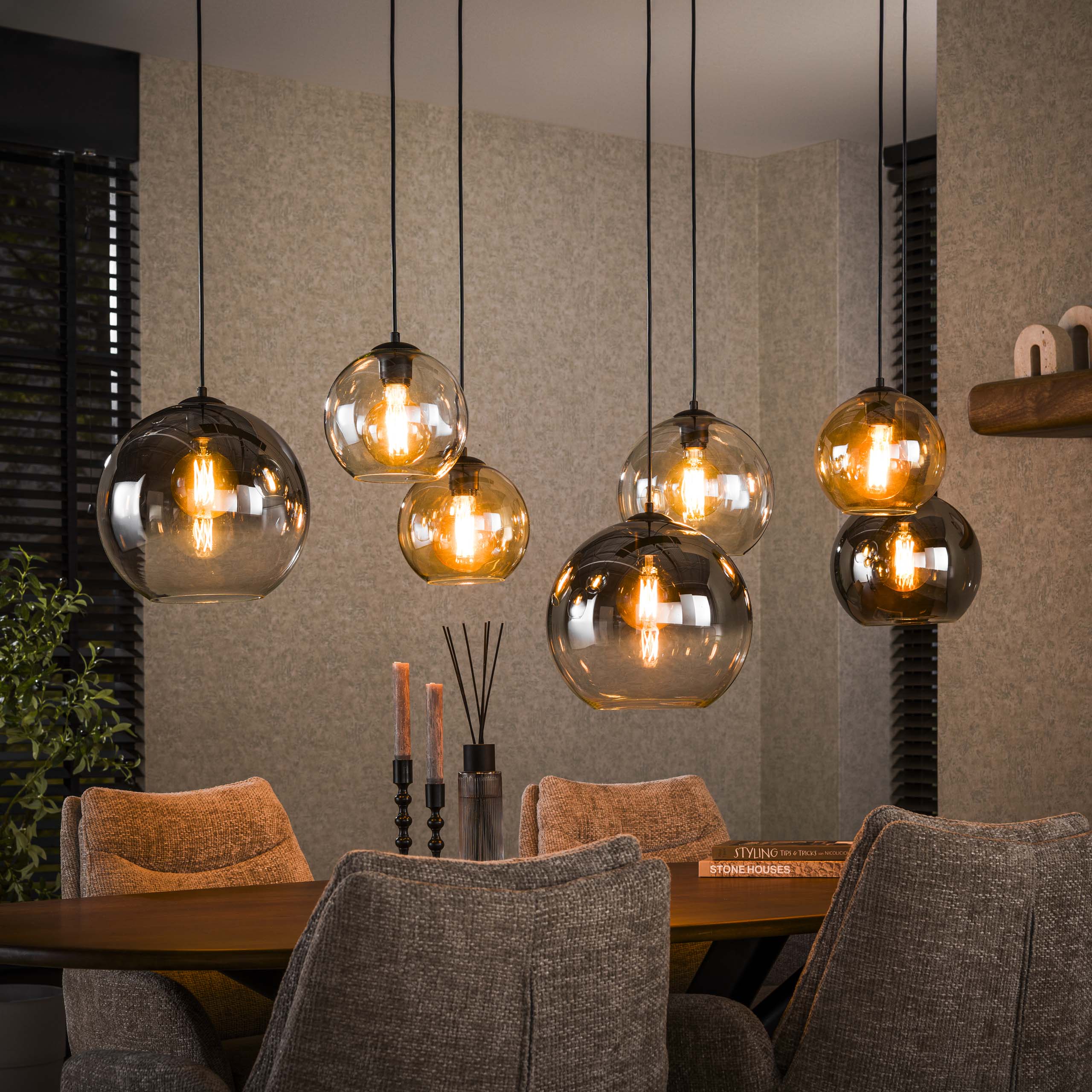 Lampe suspendue 4+3 multi globe XL / Noir Artic