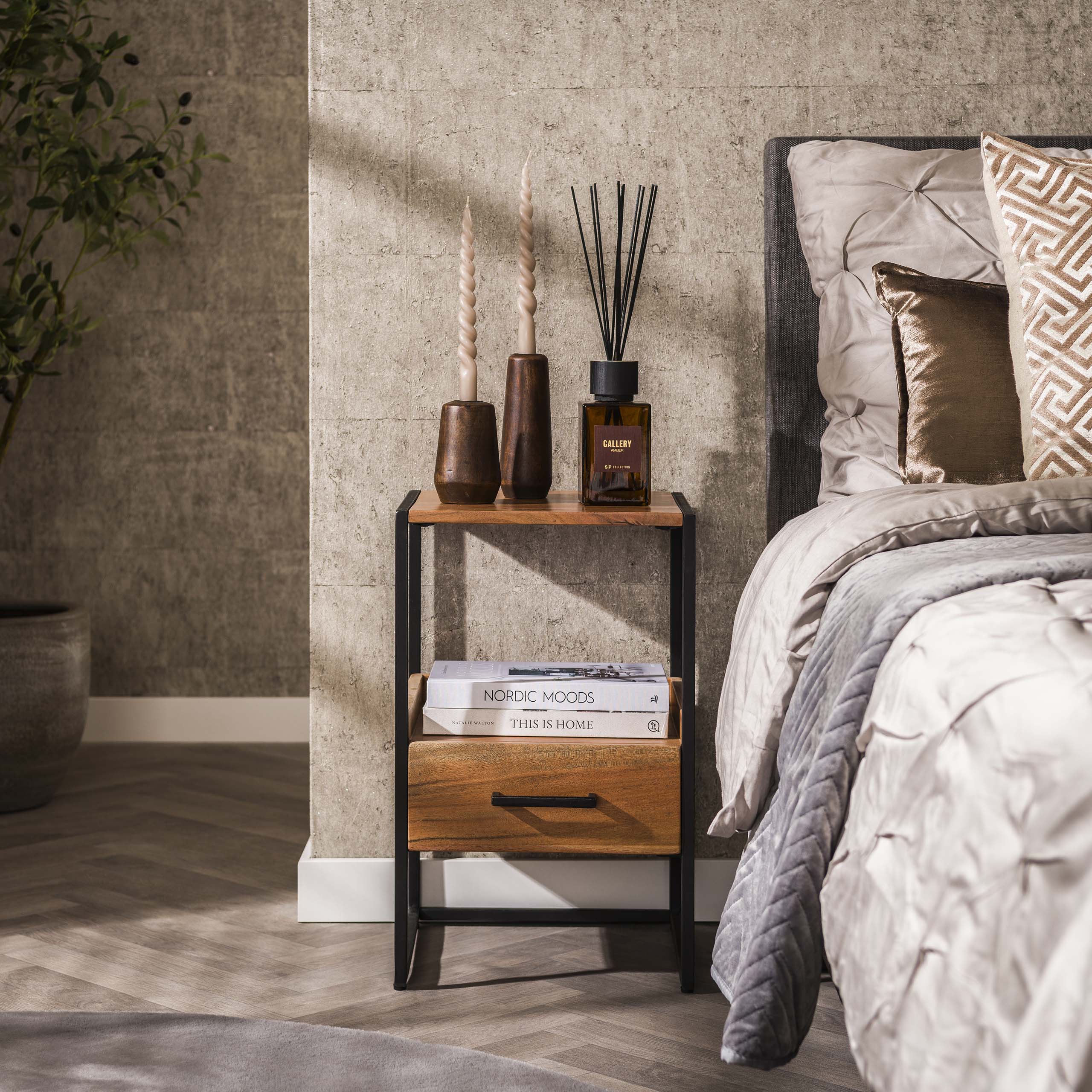 Table de chevet 1L niche XS / Acacia massif naturel