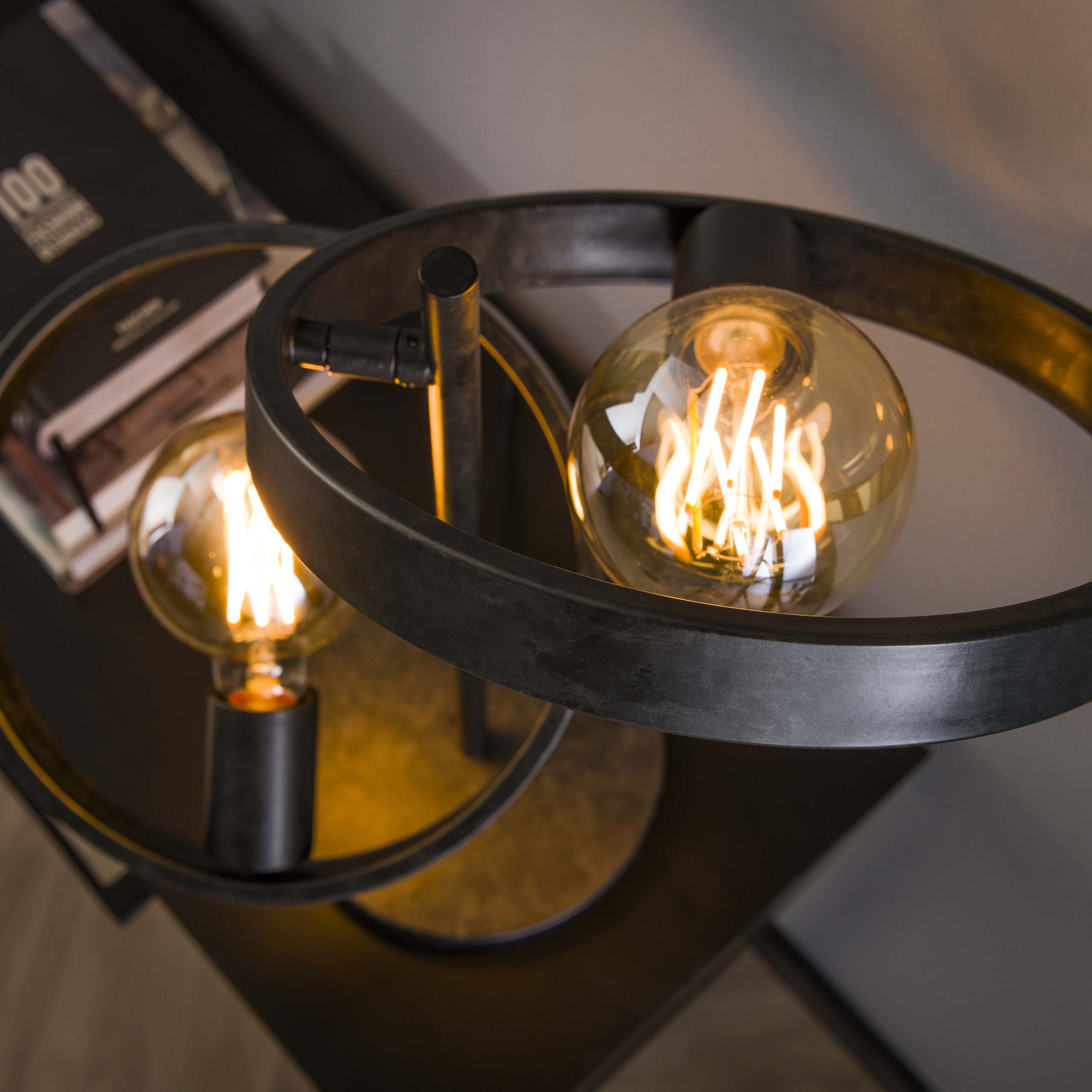 Lampe de table 2L hover / Charbon