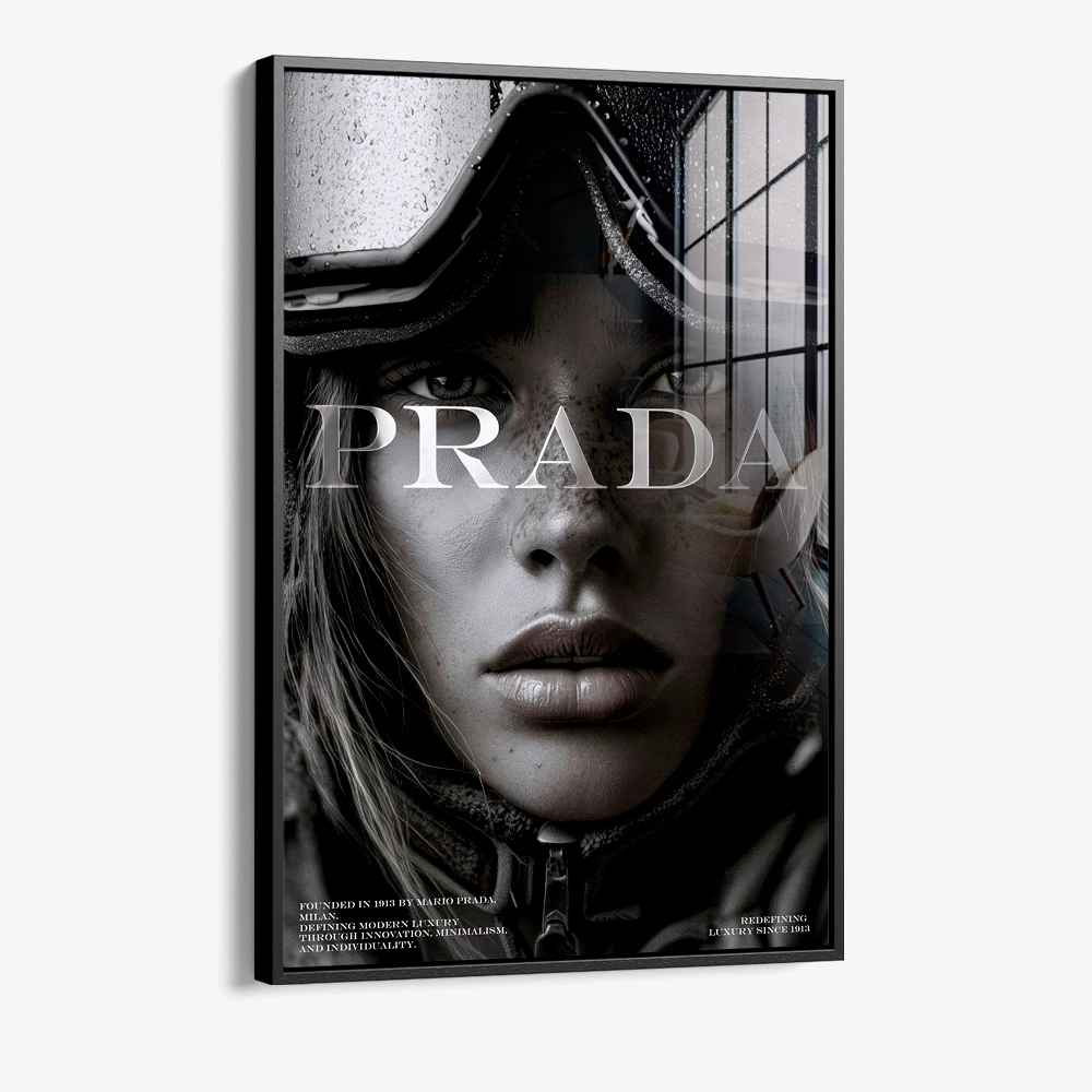 Prada Girl – Verre