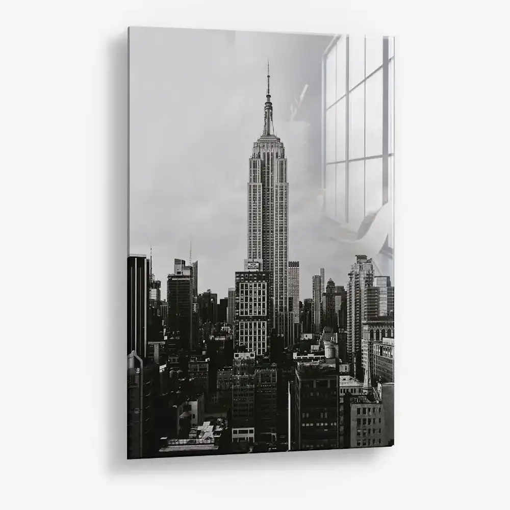 Spire in Cloudlight – Verre