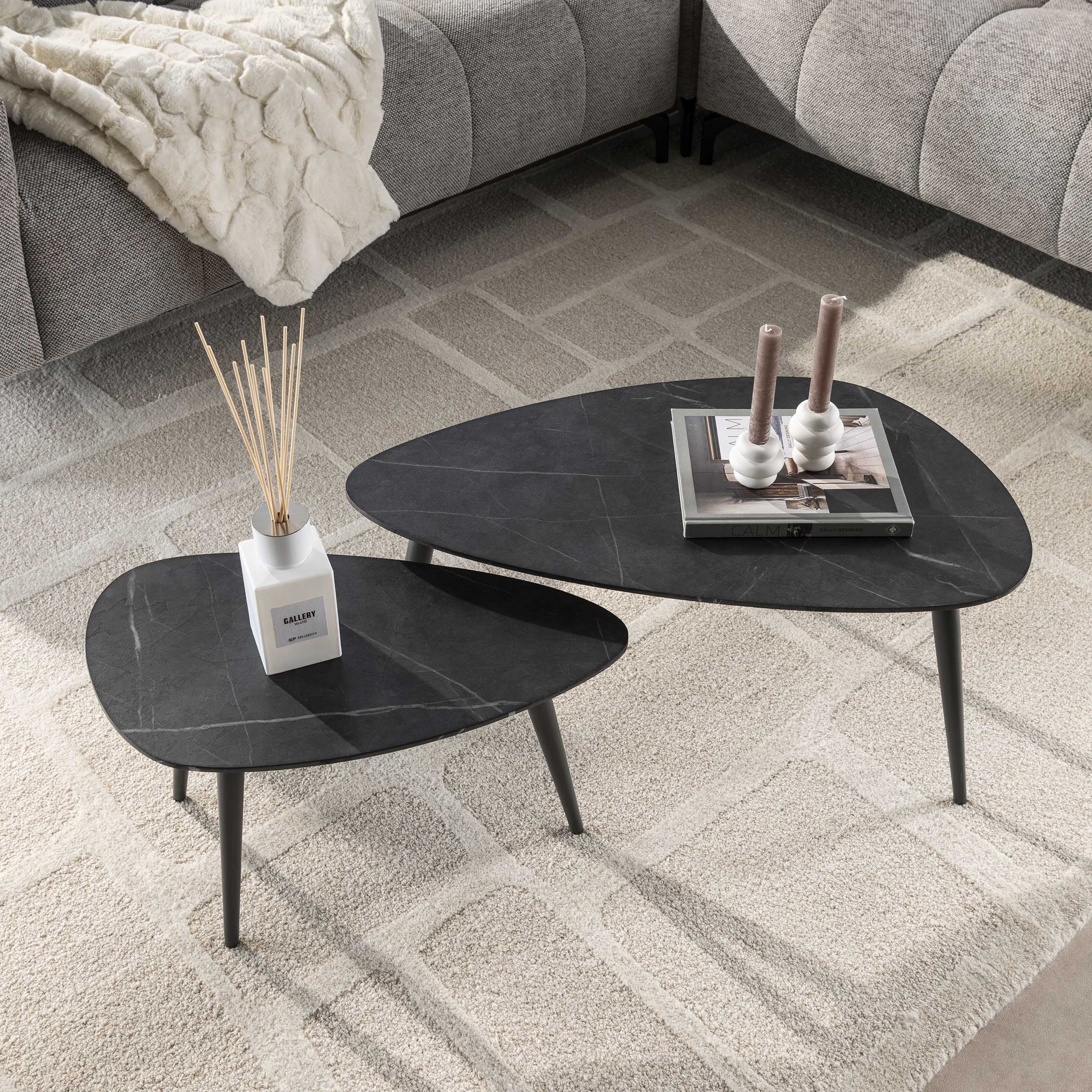 Set de 2 tables basses forme poire bio / 3D noir marron