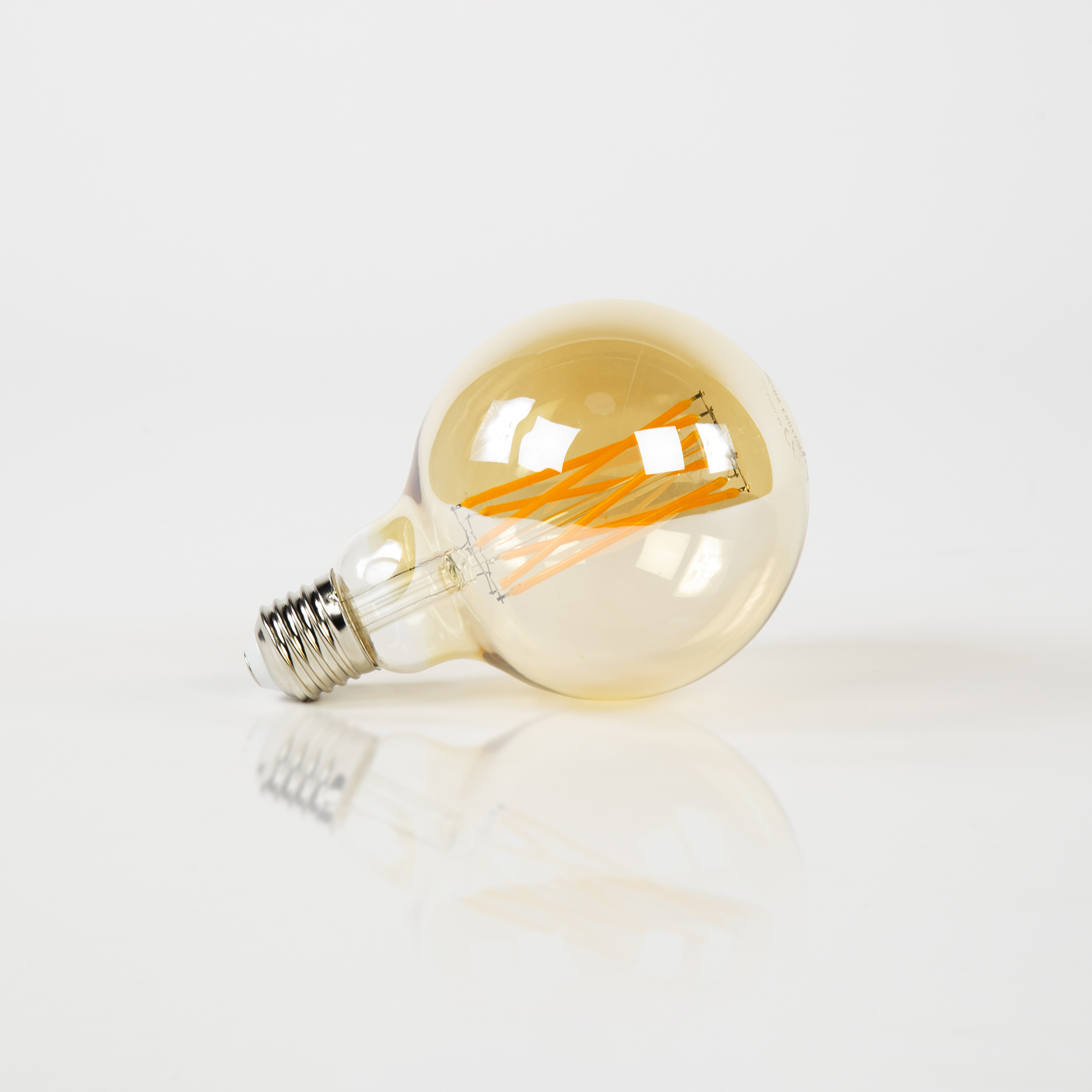 Source lumineuse Ampoule à filament LED [G95] Ø9,5 - E27 6W dimmable / Verre ambré