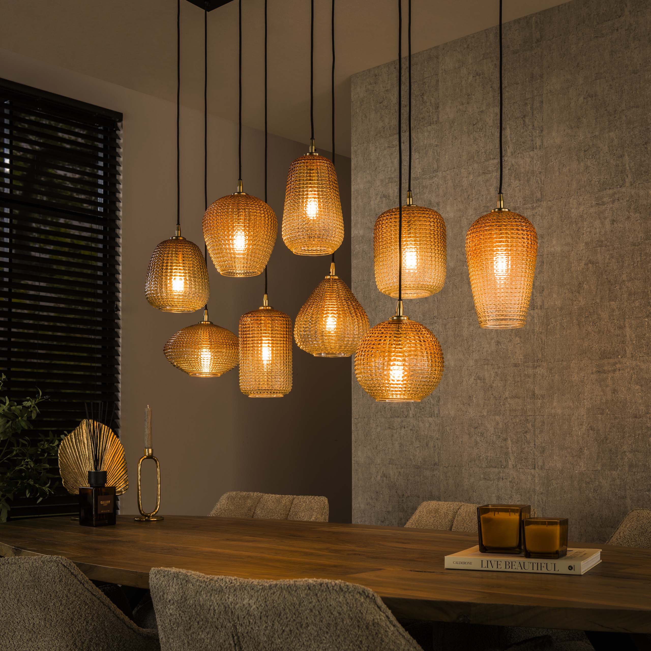 Lampe suspendue motif 5+4 points / Verre ambré