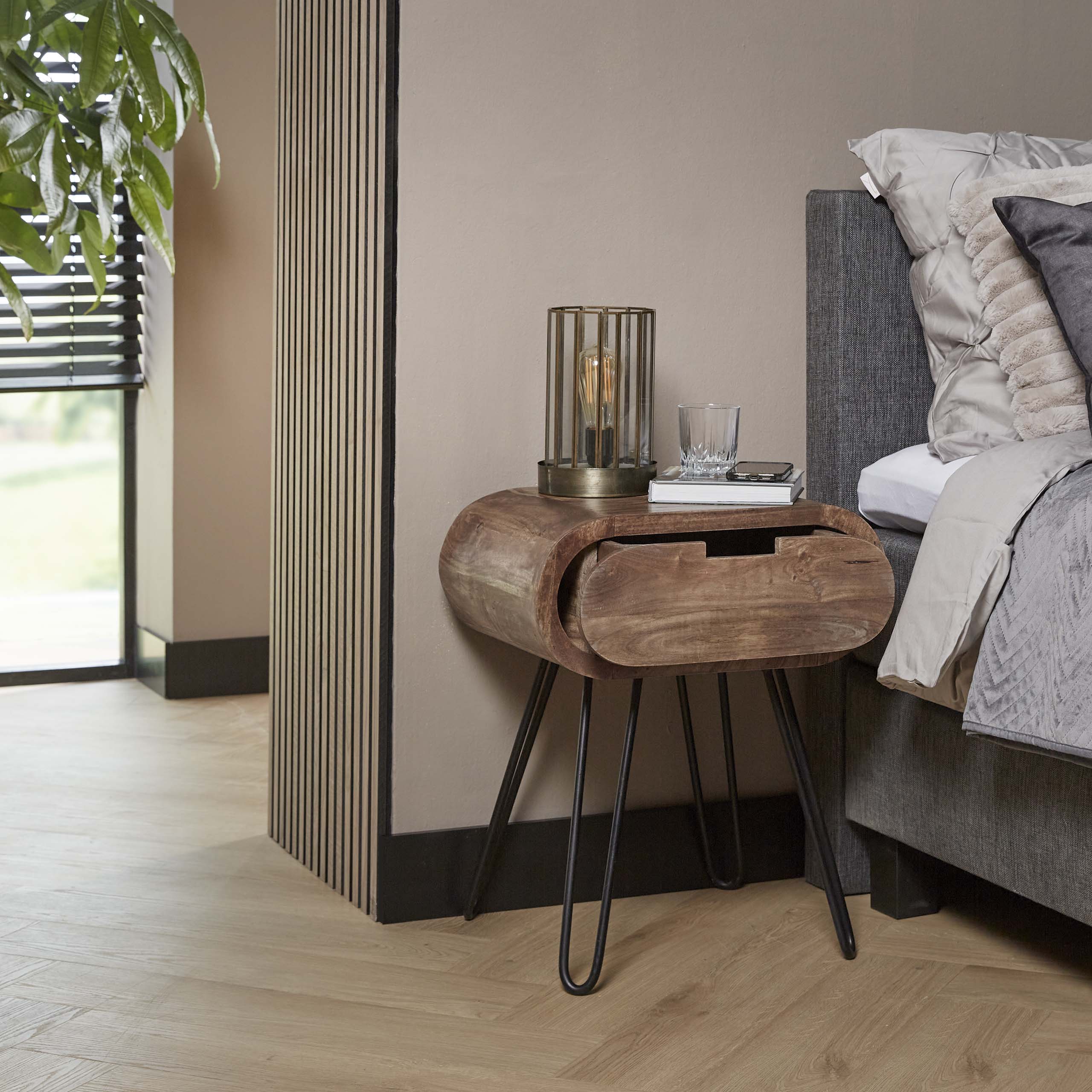 Table de chevet tonneau 1L / Manguier massif coloris sable